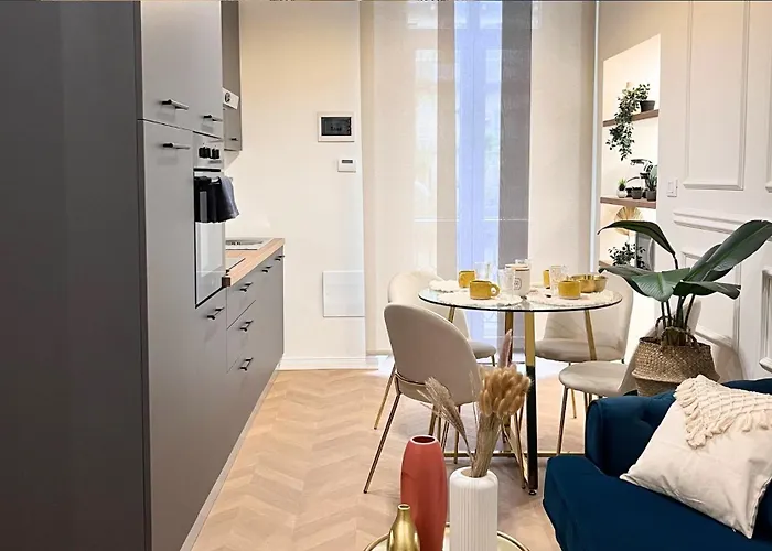 Belle Epoque Nel Cuore Di * Turin